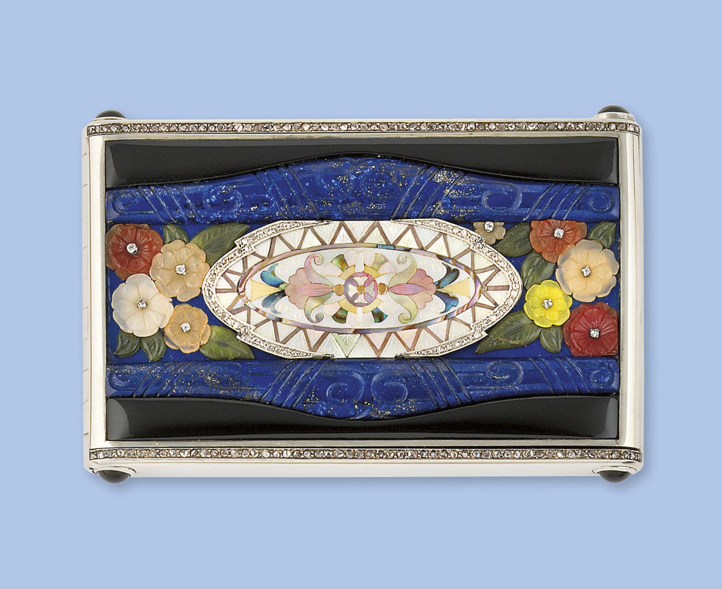 AN AUSTRIAN GOLD, DIAMOND, HARDSTONE AND MOTHER-OF-PEARL VANITY CASE