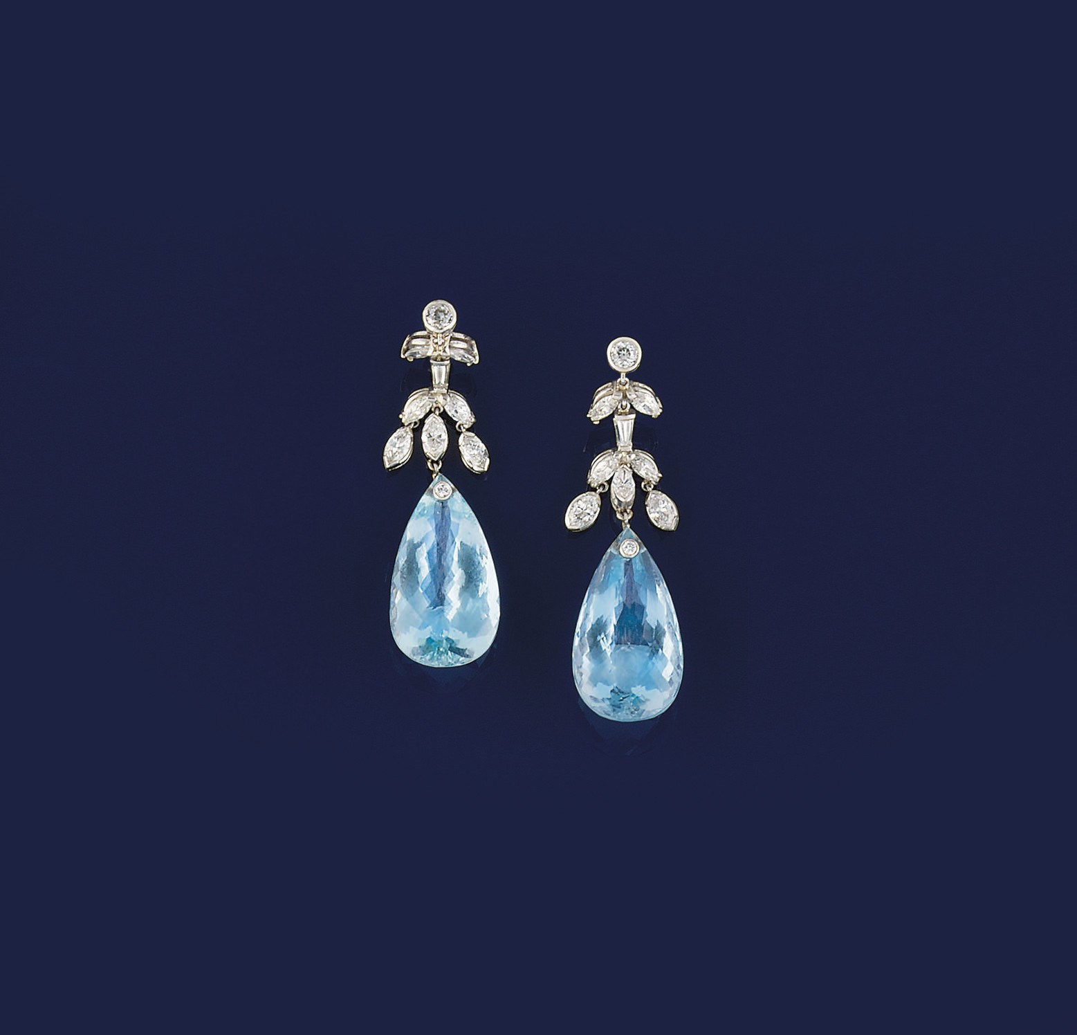 A PAIR OF AQUAMARINE AND DIAMOND EARPENDANTS