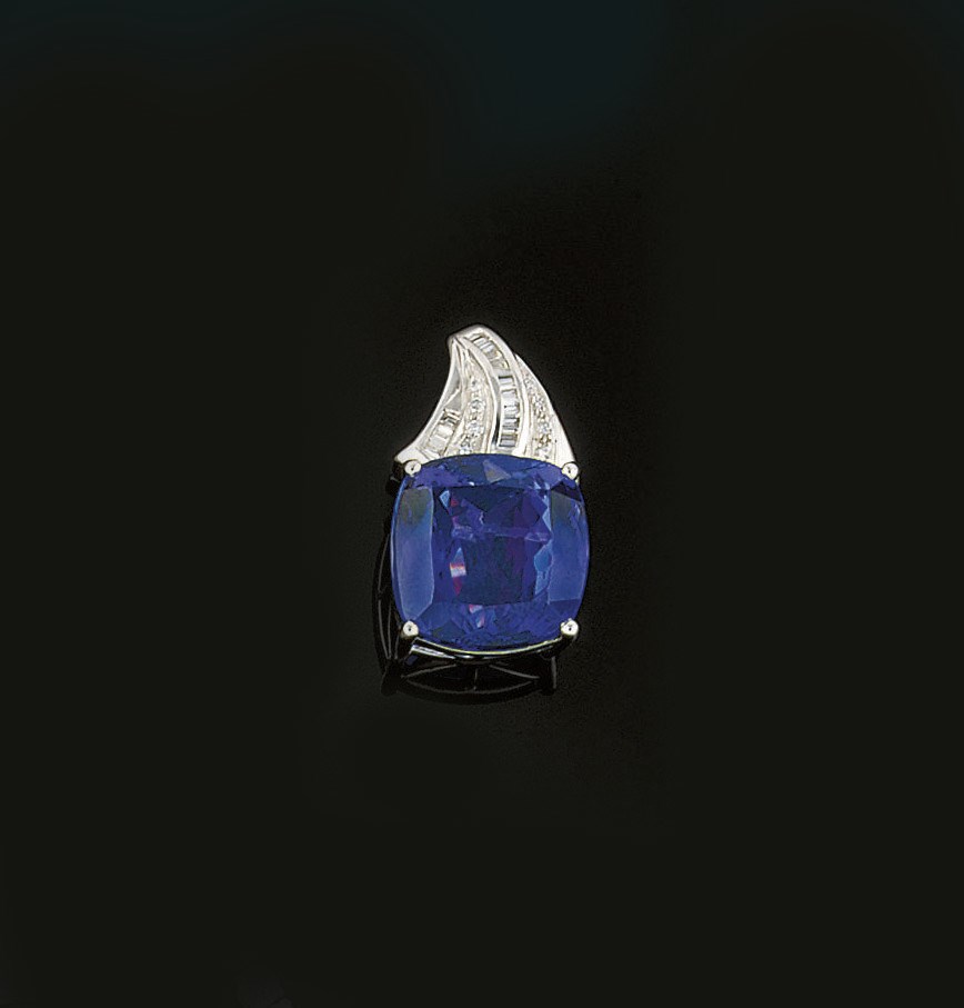 A tanzanite and diamond pendant