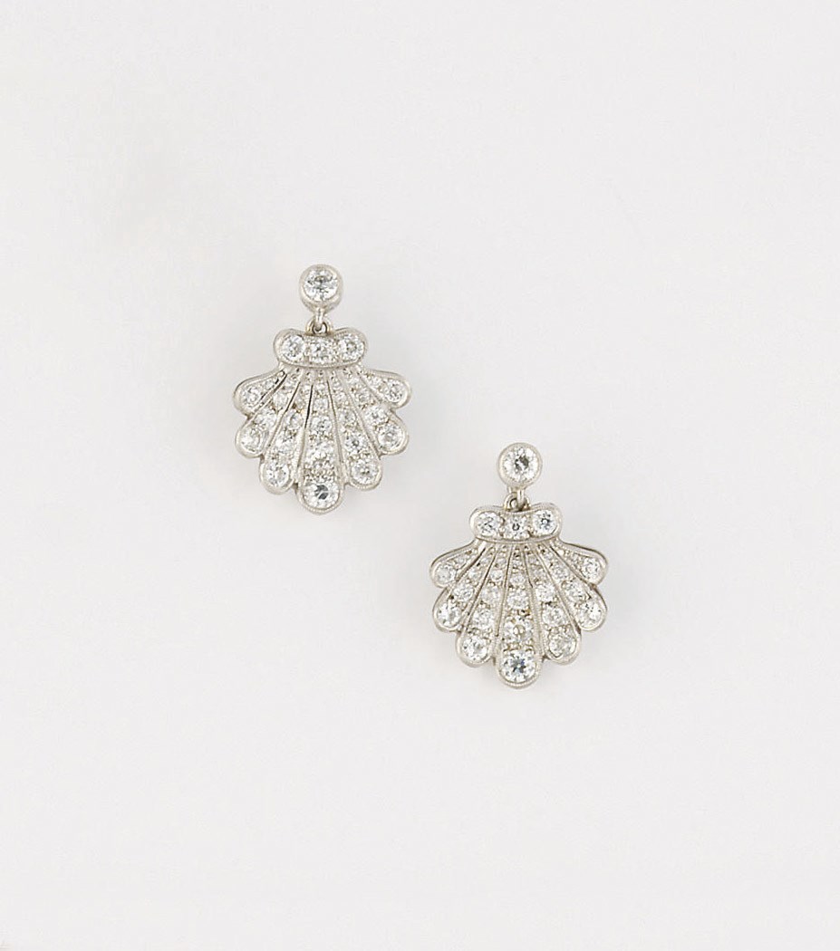 A pair of diamond earpendants