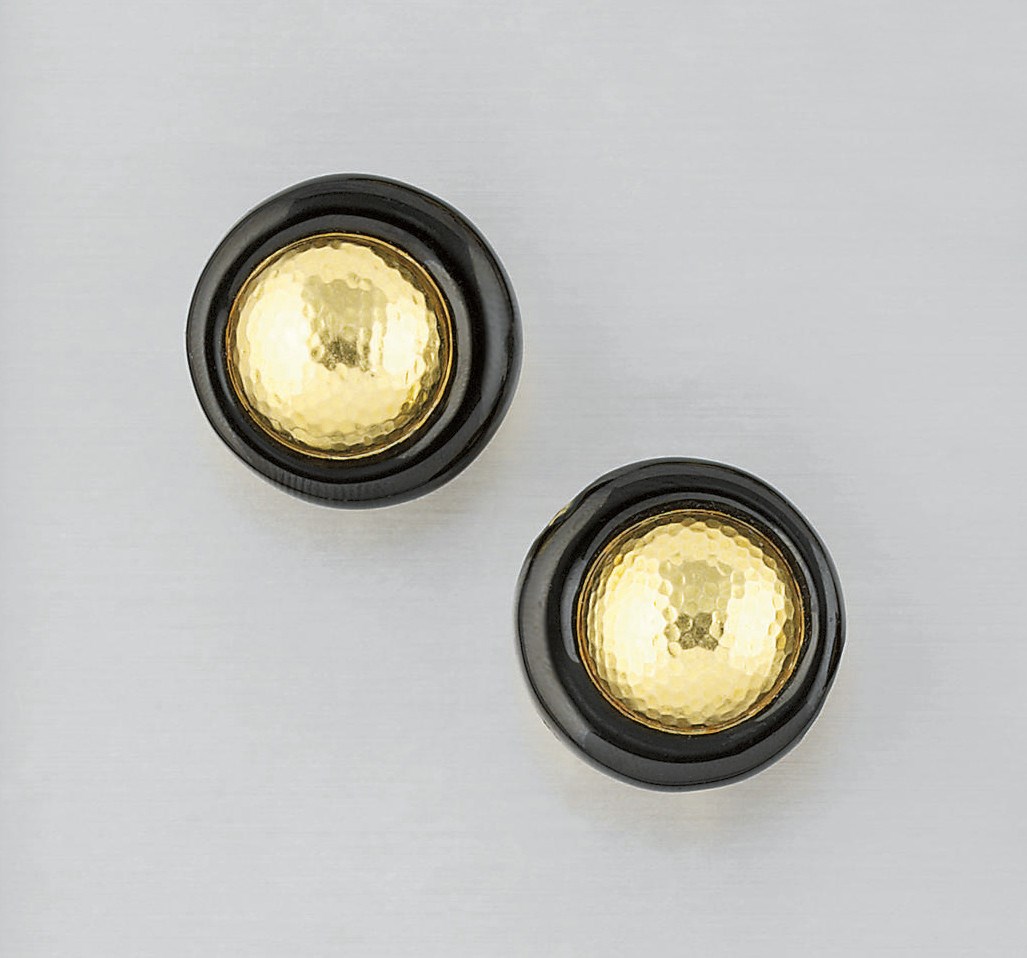 A PAIR OF ENAMEL EARCLIPS, BY DAVID WEBB