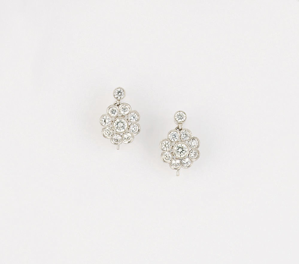 A pair of diamond earpendants