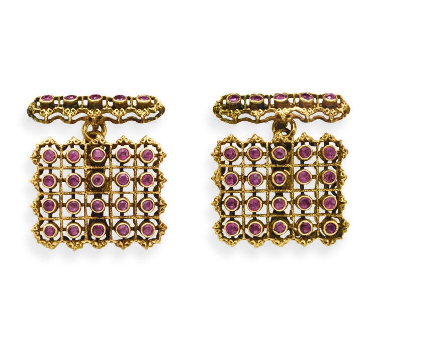 A PAIR OF RUBY AND GOLD CUFFLINKS, BY BUCCELLATI