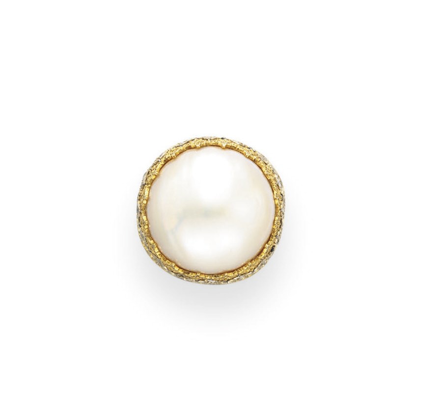 A MABE PEARL AND DIAMOND RING, BY BUCCELLATI