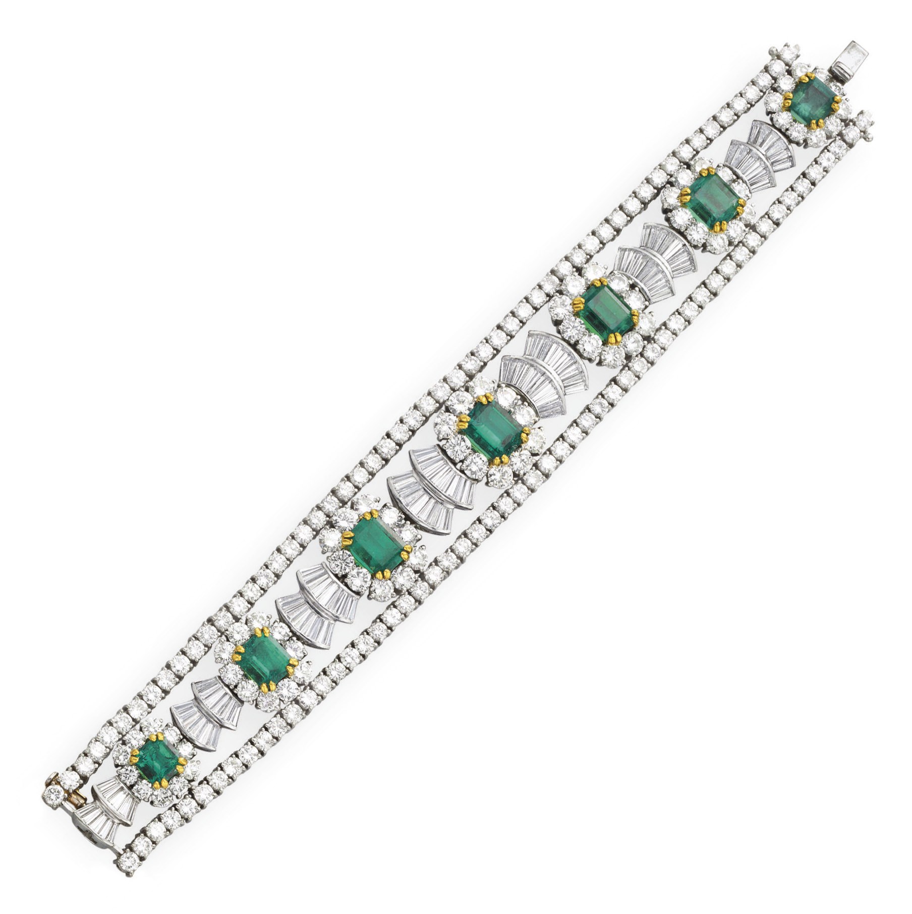 AN EMERALD AND DIAMOND BRACELET