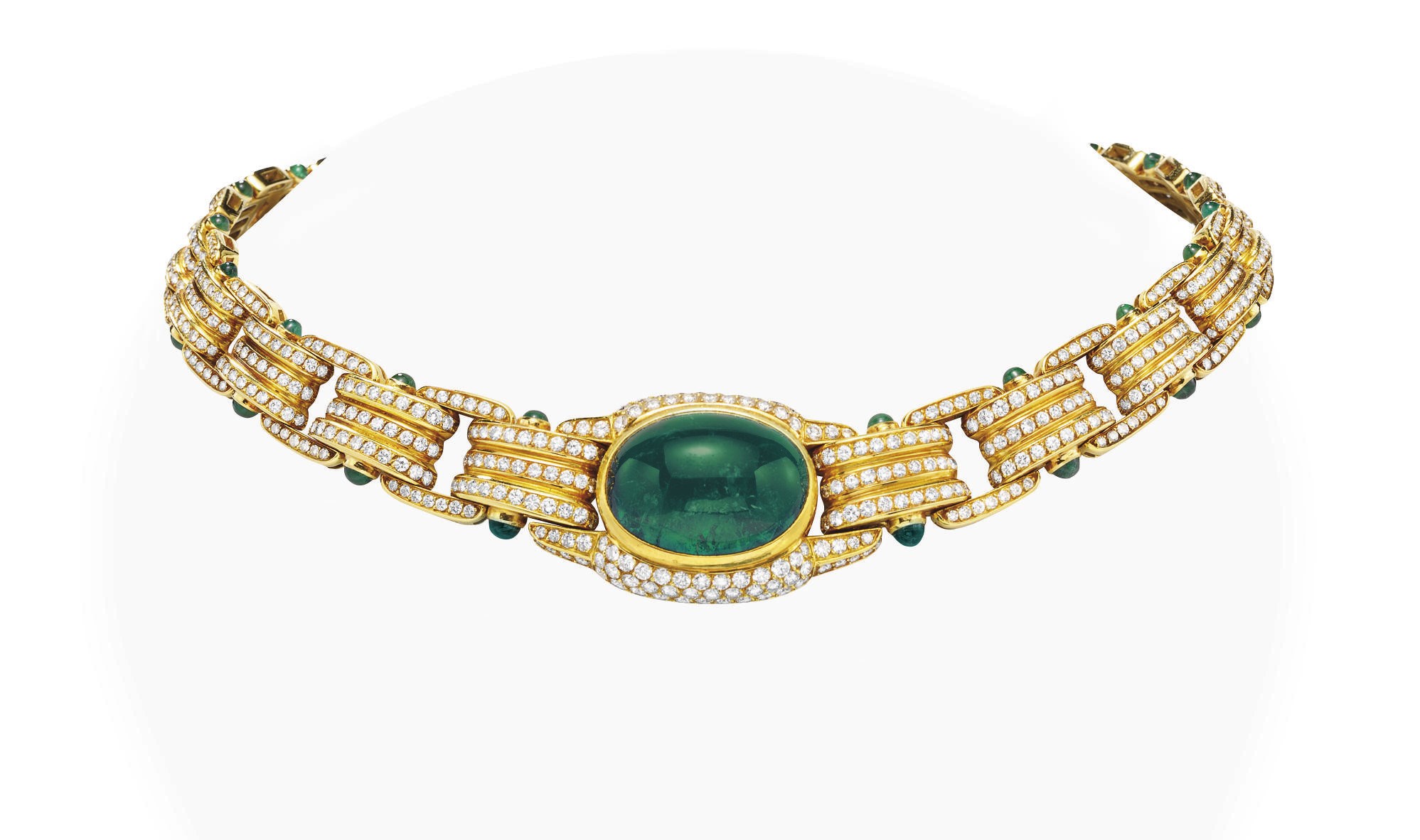AN EMERALD AND DIAMOND NECKLACE, BY BULGARI