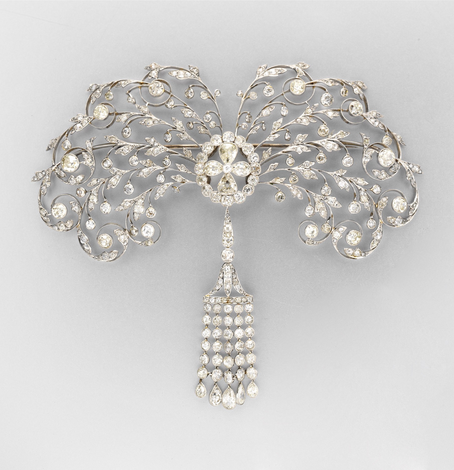 A BELLE EPOQUE DIAMOND BROOCH/HAIR COMB, BY CHAUMET