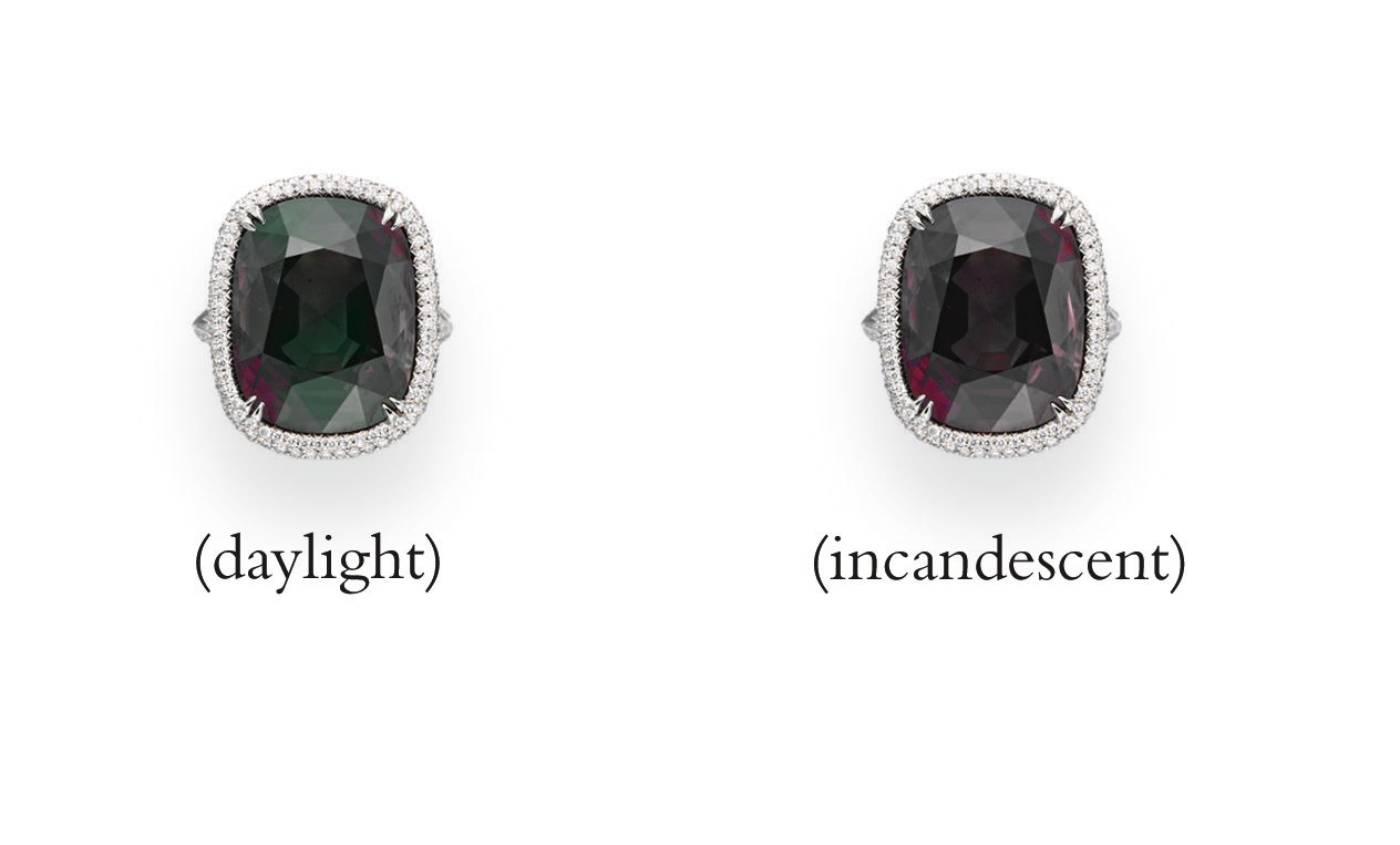 AN EXCEPTIONAL ALEXANDRITE AND DIAMOND RING
