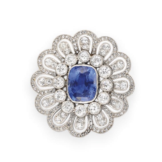 A BELLE EPOQUE SAPPHIRE AND DIAMOND BROOCH