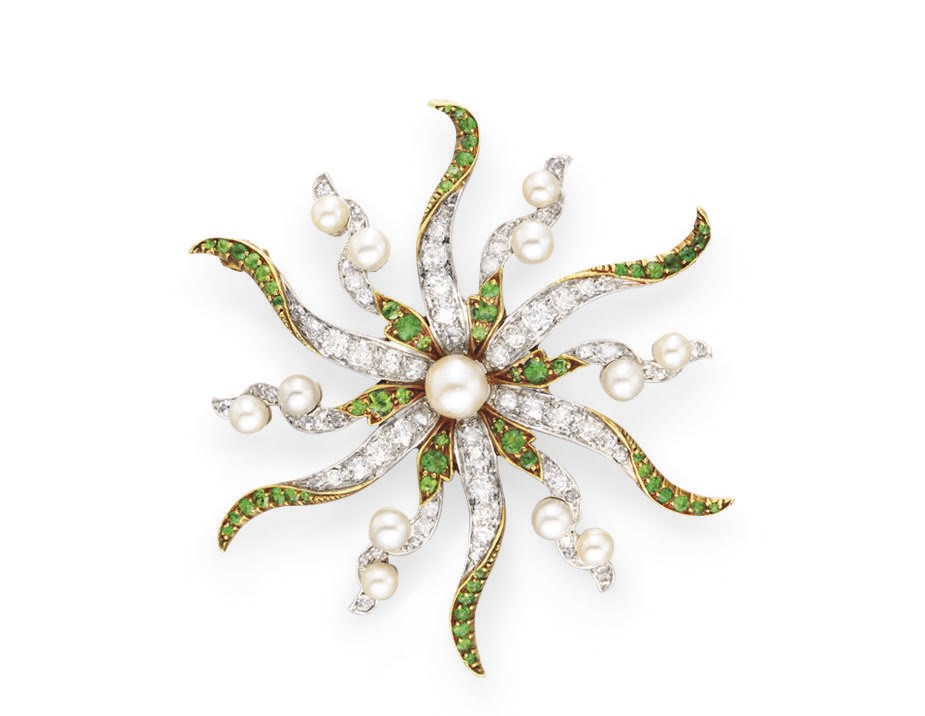 AN ANTIQUE DIAMOND, DEMANTOID GARNET AND PEARL BROOCH