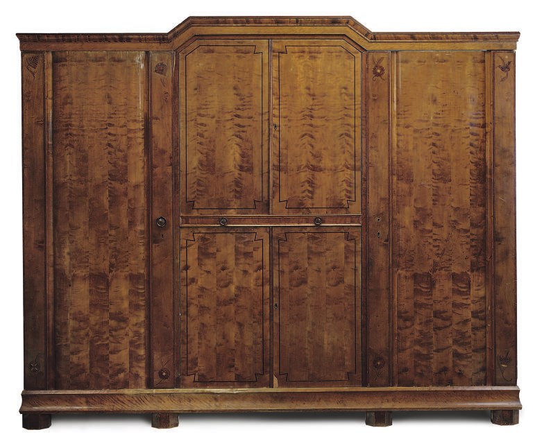 A LARGE GERMAN MAHOGANY WARDROBE