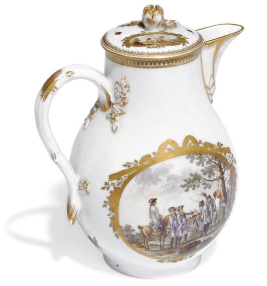 A MEISSEN (MARCOLINI) HOT MILK-JUG AND COVER