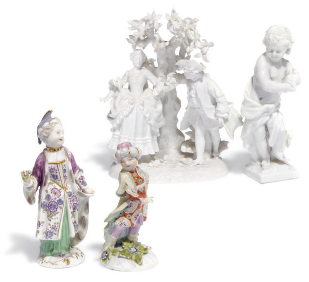 A GROUP OF FOUR PORCELAIN FIGURES