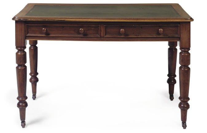 A VICTORIAN MAHOGANY LIBRARY TABLE