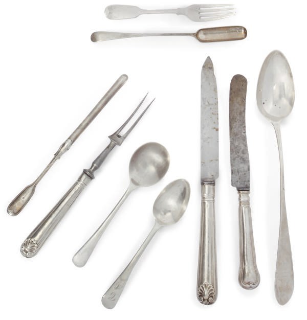 A GEORGE I/VICTORIAN SILVER FIDDLE PATTERN PART TABLE SERVICE