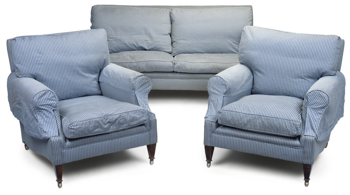A BEECH FRAMED LOUNGE SUITE