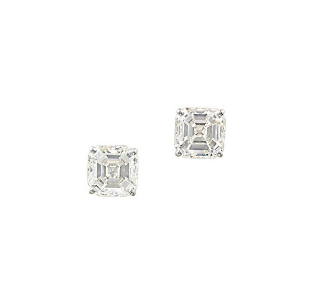 A PAIR OF DIAMOND EAR STUDS