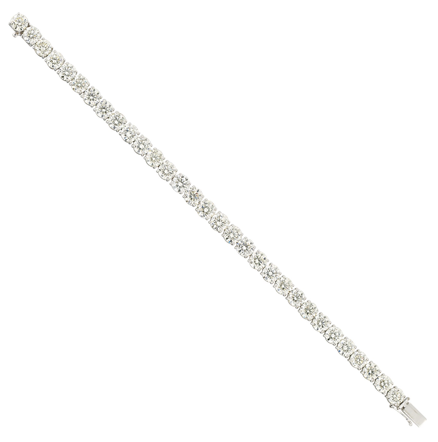 A DIAMOND LINE BRACELET