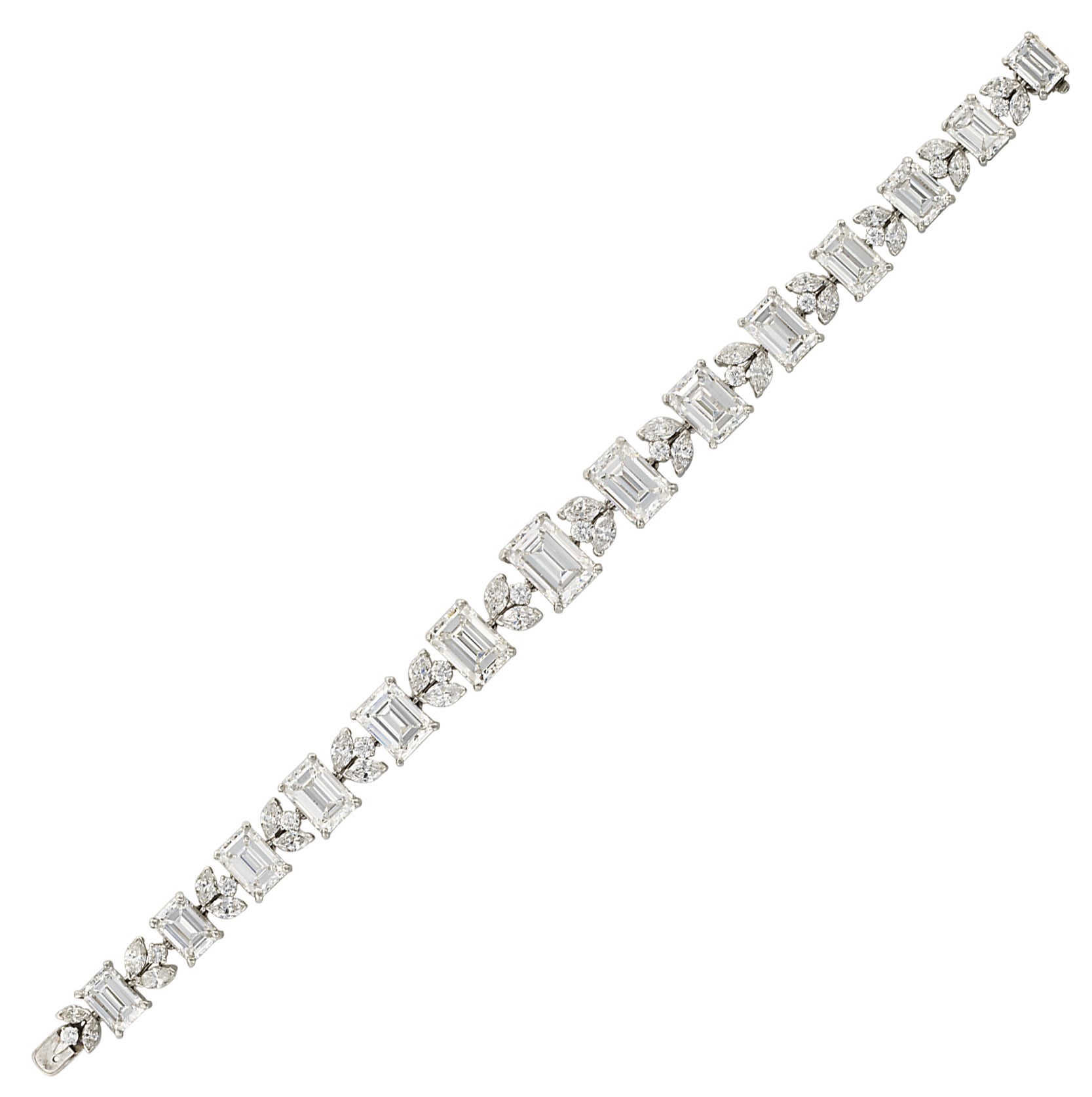 AN IMPORTANT DIAMOND BRACELET