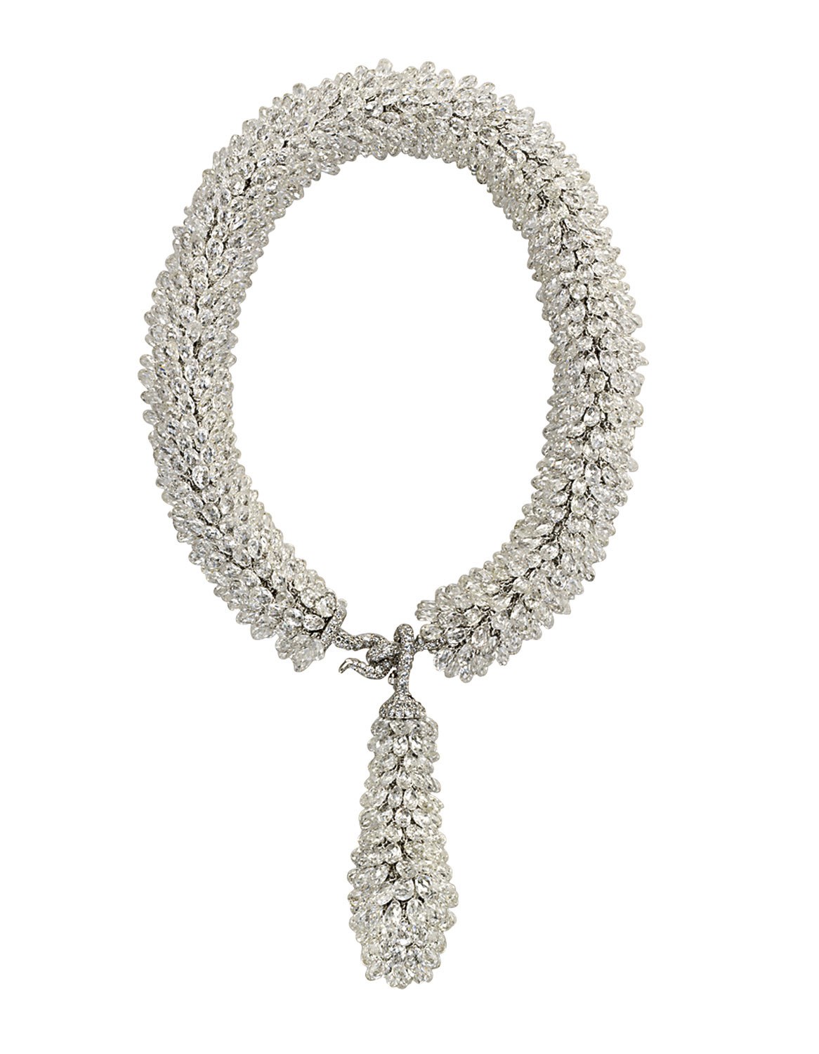 AN UNUSUAL AND ATTRACTIVE DIAMOND BRACELET