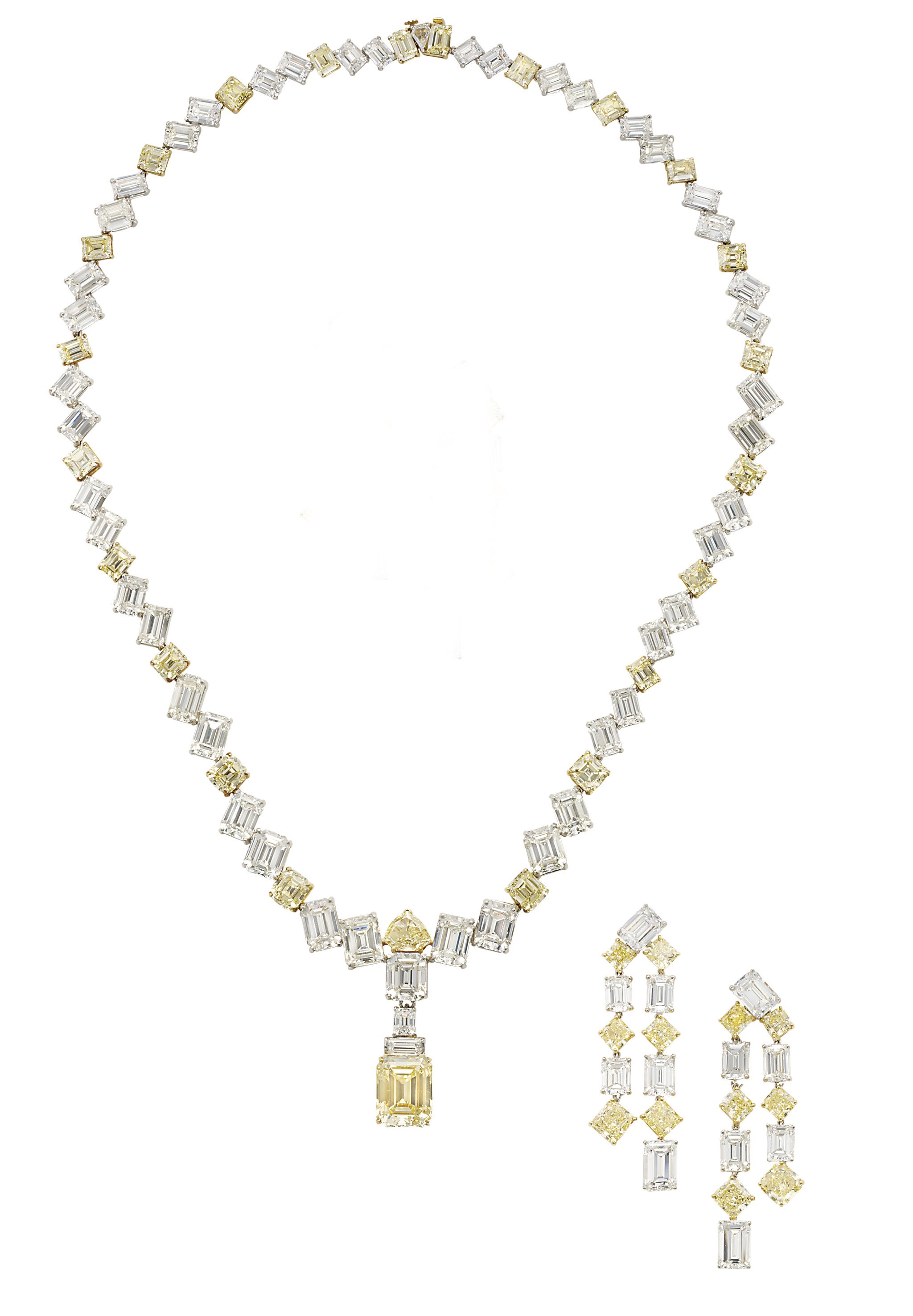 AN IMPORTANT DIAMOND NECKLACE AND EAR PENDANTS