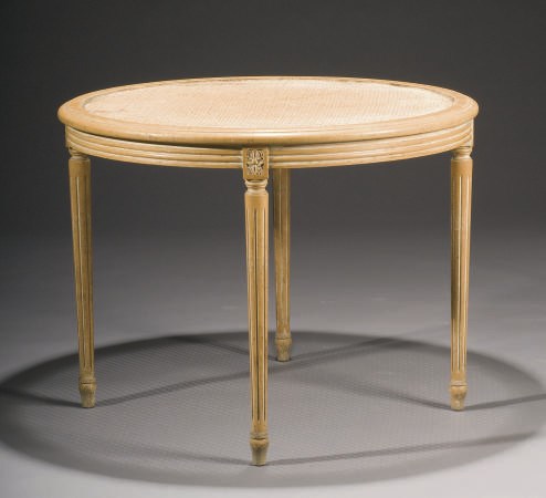 TABLE CIRCULAIRE DE STYLE LOUIS XVI