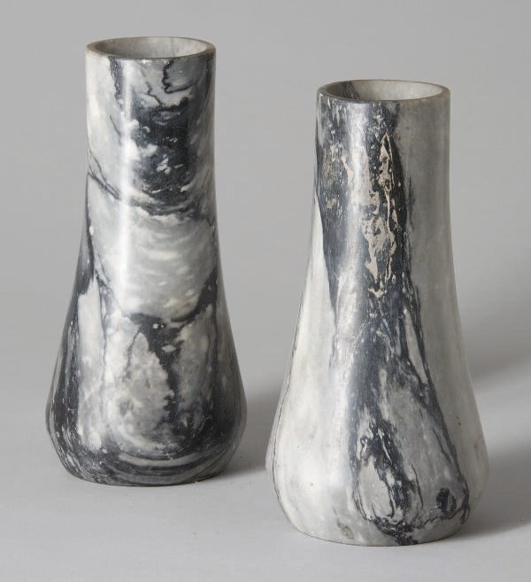 PAIRE DE VASES DU XXEME SIECLE