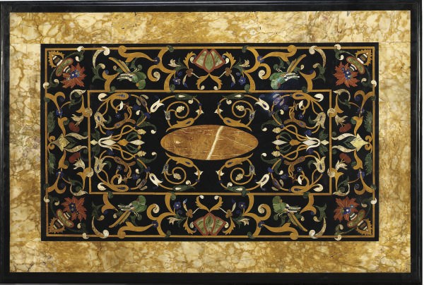 PLATEAU EN PIETRADURA DE STYLE BAROQUE