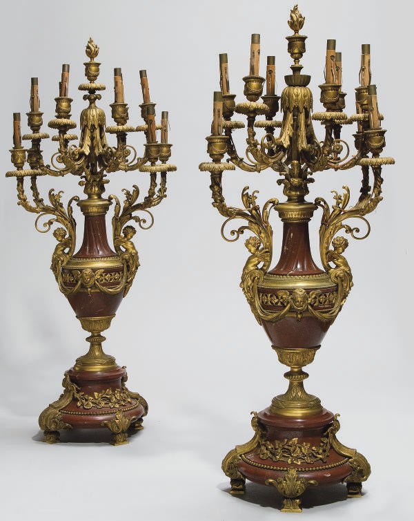 IMPORTANTE PAIRE DE CANDELABRES DE LA FIN DU XIXEME SIECLE