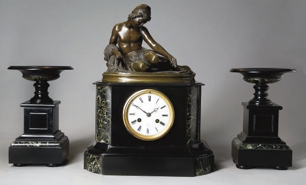 GARNITURE DE CHEMINEE DU XIXEME SIECLE