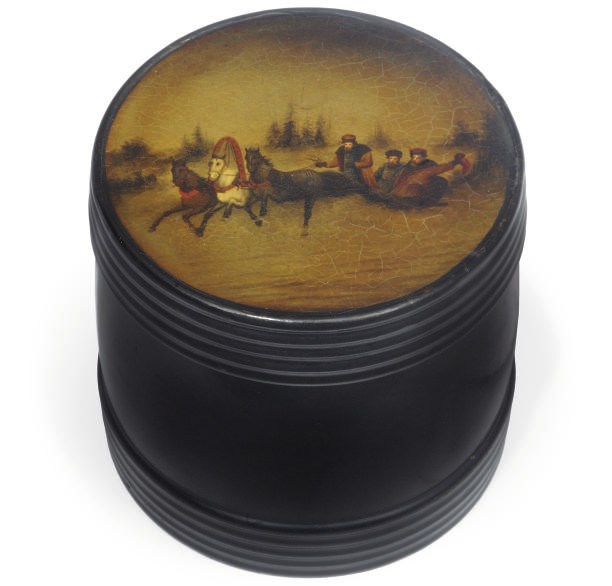 A RUSSIAN BLACK LACQUER AND PAINTED PAPIER MACHE TOBACCO BOX