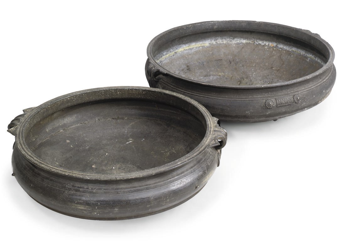 A SOUTH EAST ASIAN BRONZE BOWL