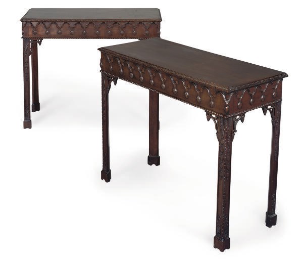 A PAIR OF VICTORIAN MAHOGANY SIDE TABLES