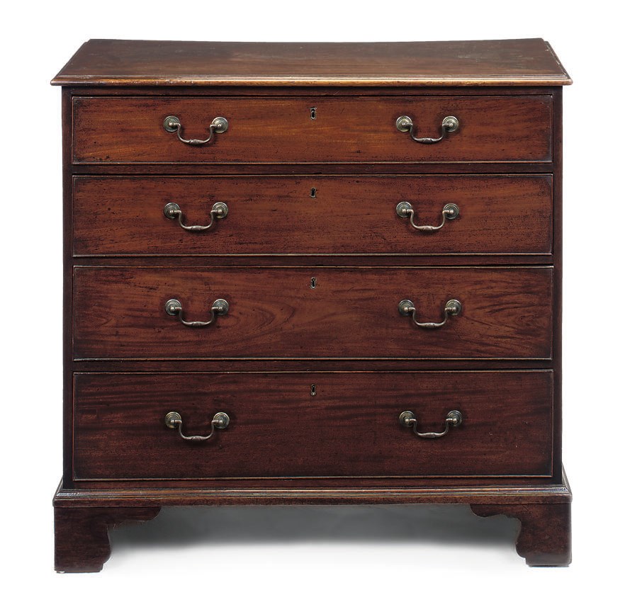 A GEORGE III MAHOGANY CHEST