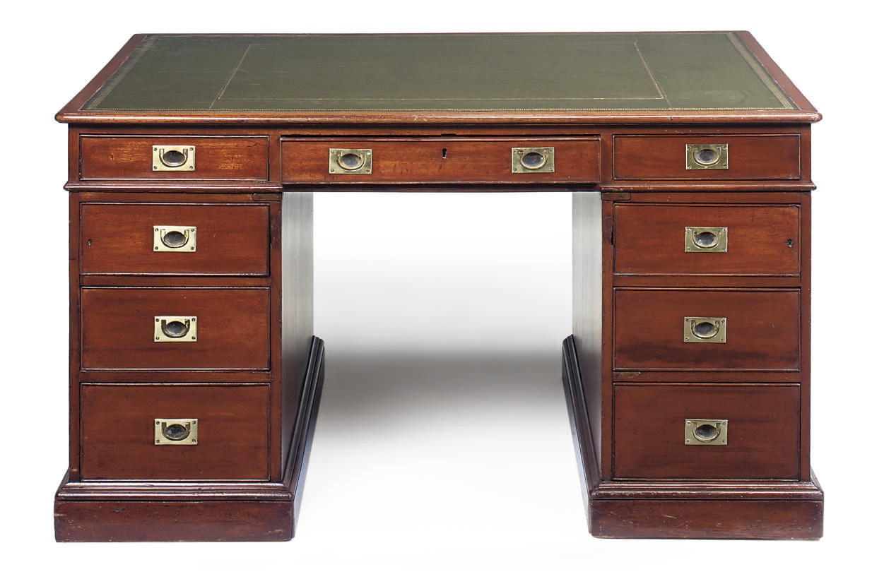 A VICTORIAN MAHOGANY PEDESTAL DESK