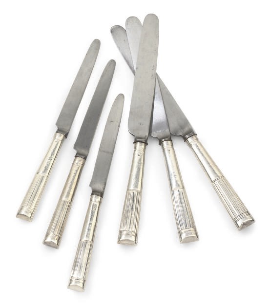 A SET OF TWELVE GEORGE III TABLE KNIVES WITH STEEL BLADES AND A SET OF TWELVE CHEESE KNIVES EN SUITE