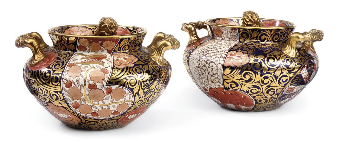 A PAIR OF MASONS PATENT IRONSTONE TWO-HANDLED POT-POURRI JARS AND COVERS