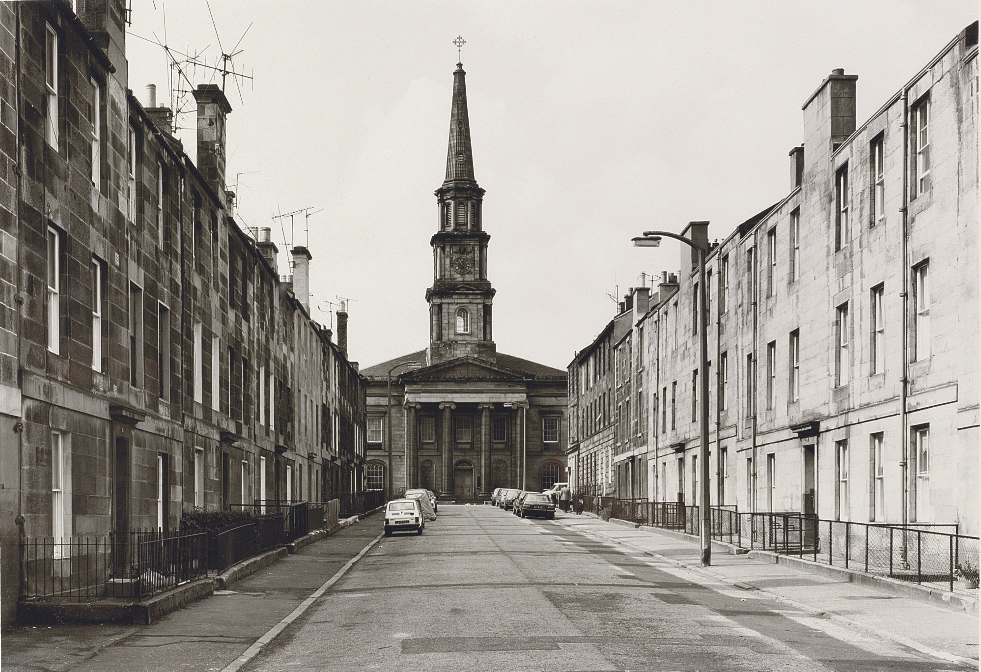THOMAS STRUTH (b.1954)