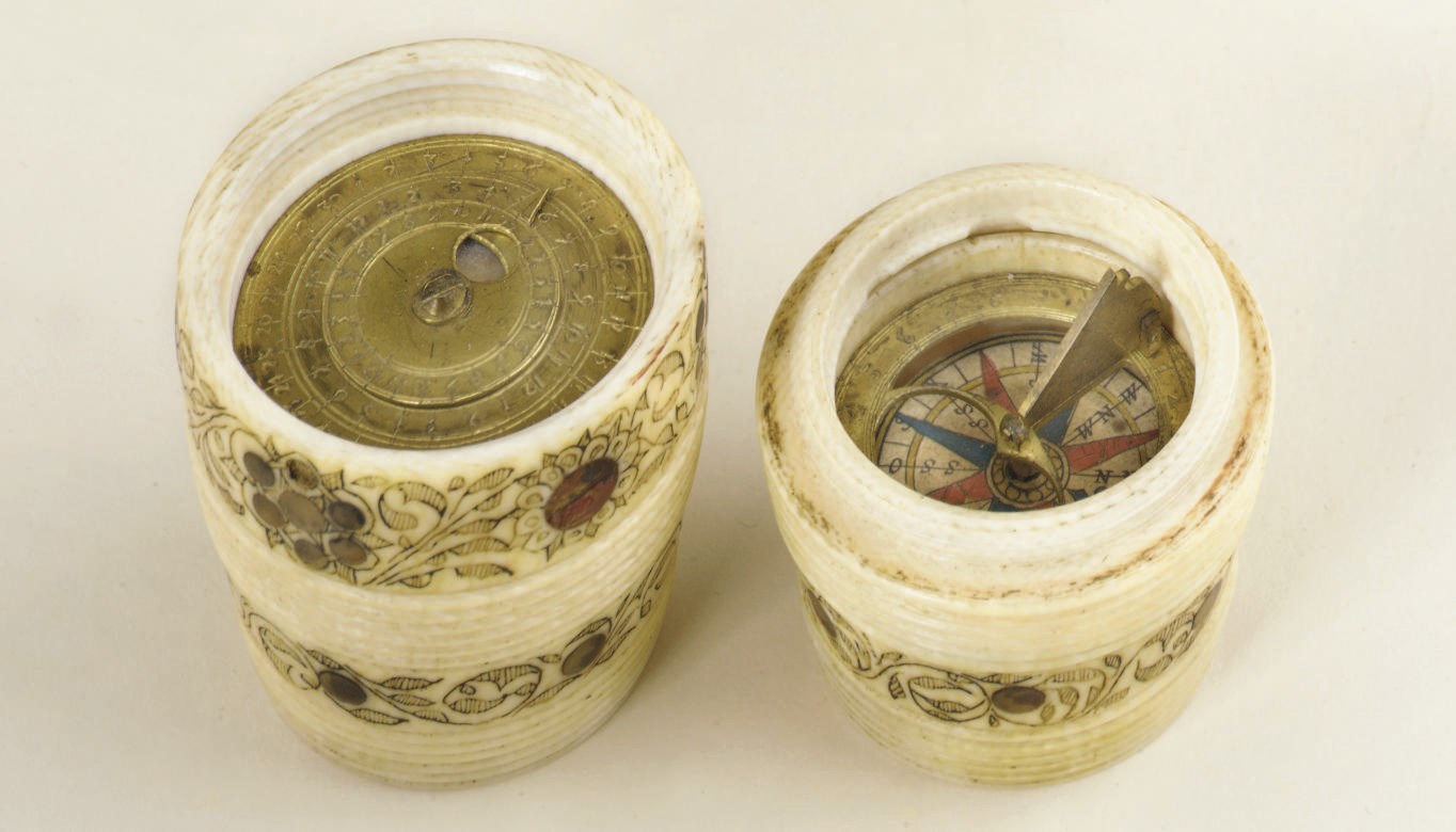 An ivory astronomical barrel compendium