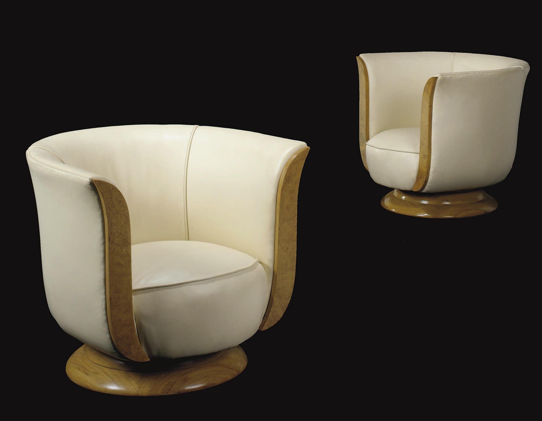 A PAIR OF ART DECO BURR WALNUT AND LEATHER TULIP CHAIRS, CIRCA 1930