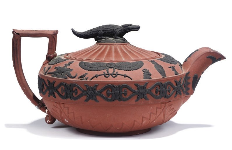 A WEDGWOOD ROSSO ANTICO SQUAT GLOBULAR TEAPOT AND COVER