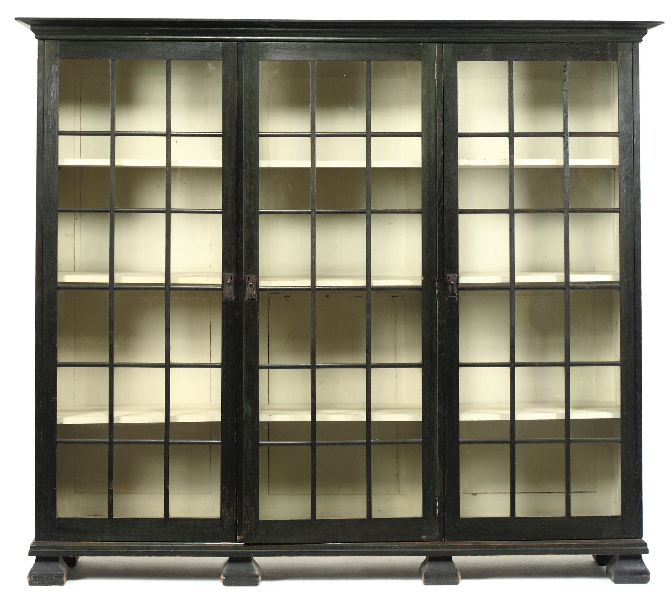 AN ARTS AND CRAFTS GREEN-STAINED OAK BOOKCASE