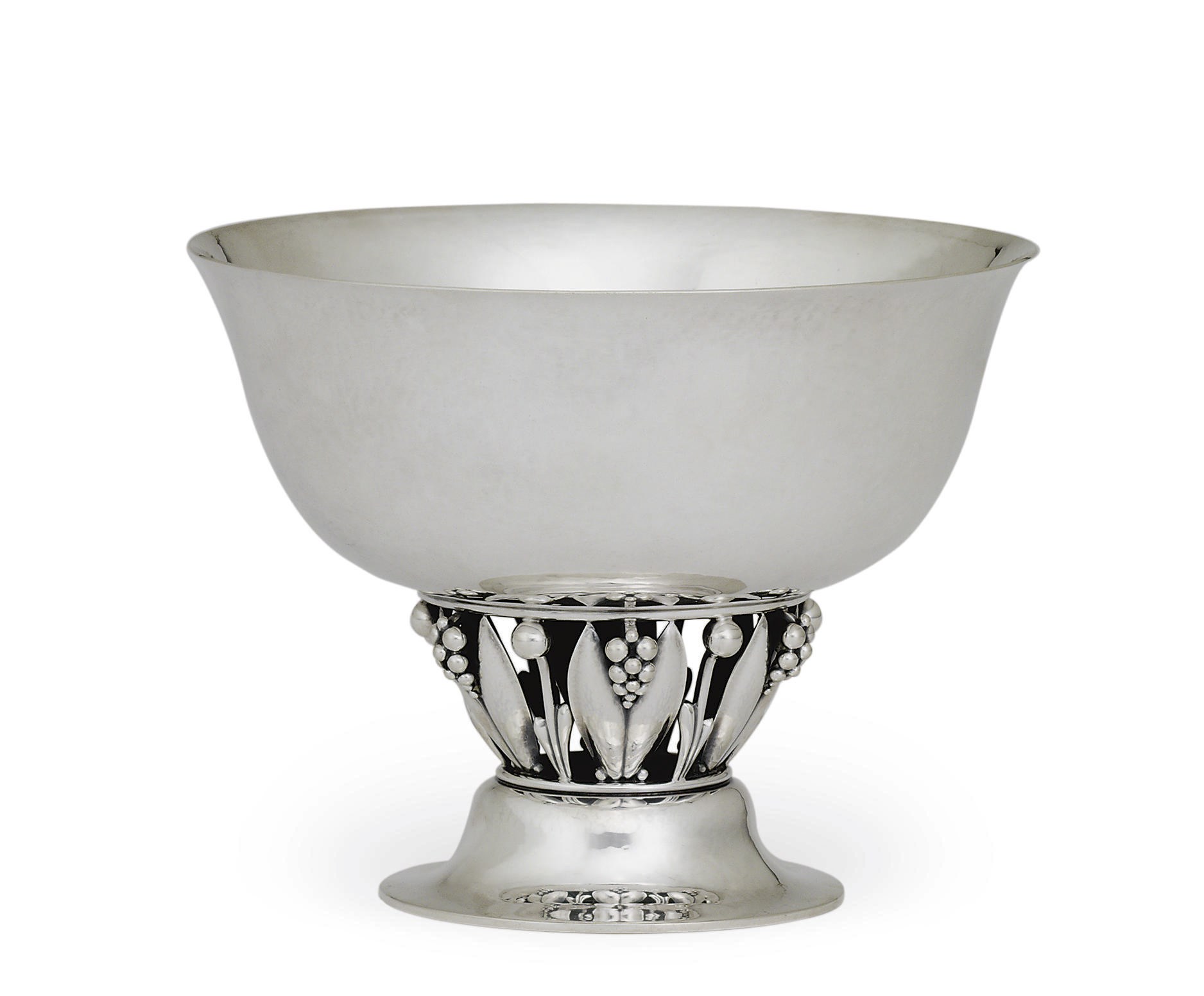 A DANISH SILVER BOWL DESIGNED BY GEORG JENSEN
