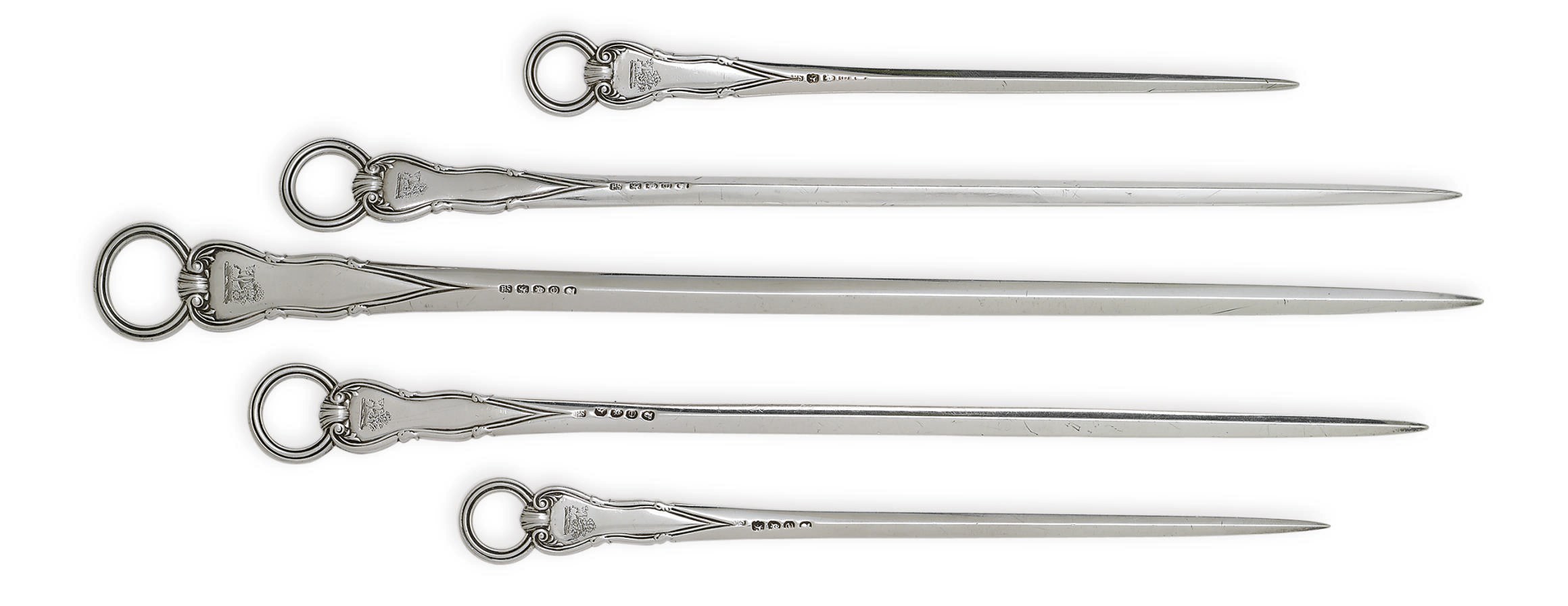 A GROUP OF FIVE GEORGE IV SILVER MEAT AND GAME SKEWERS