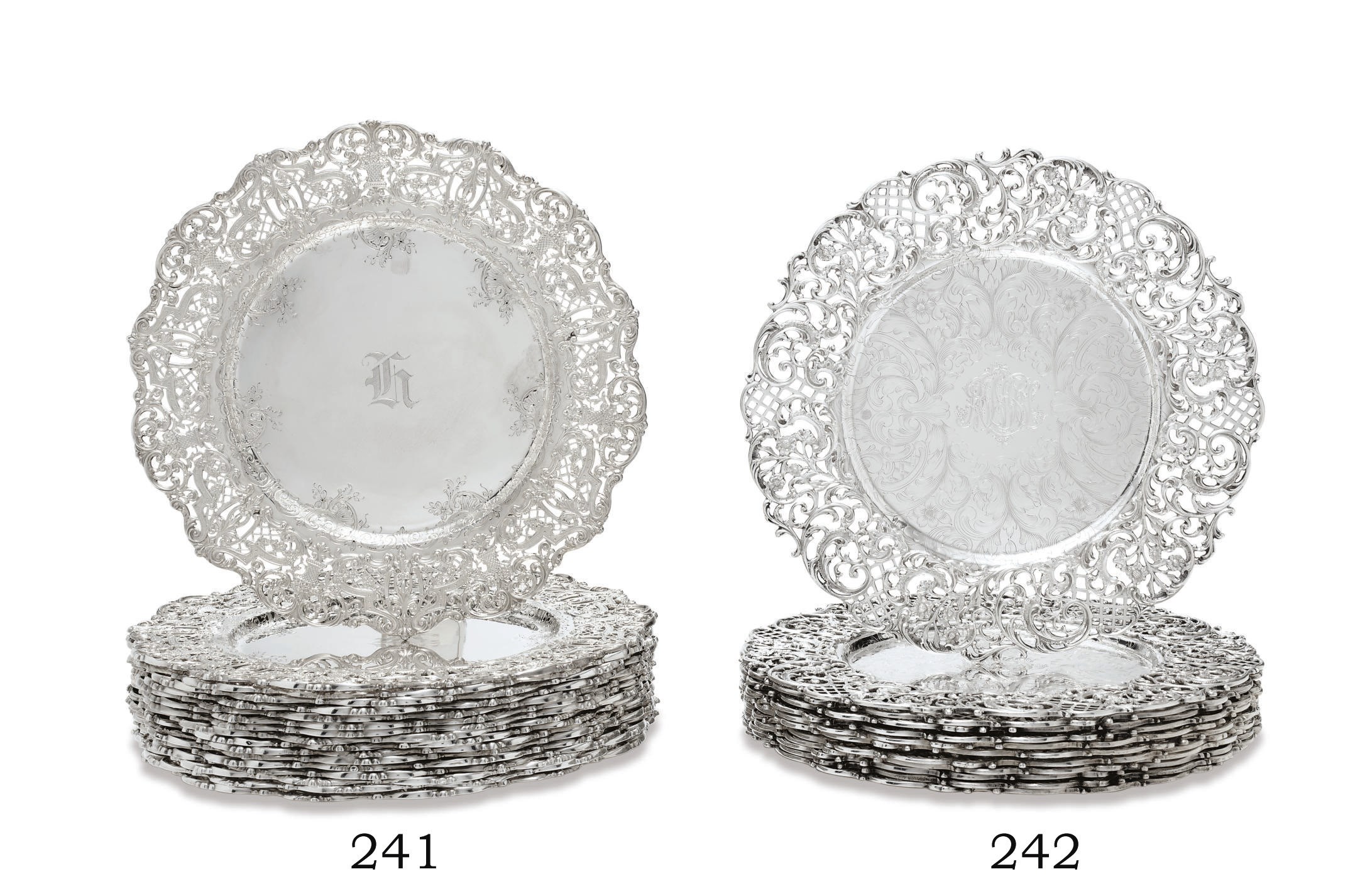 A SET OF SEVENTEEN AMERICAN SILVER DINNER PLATES