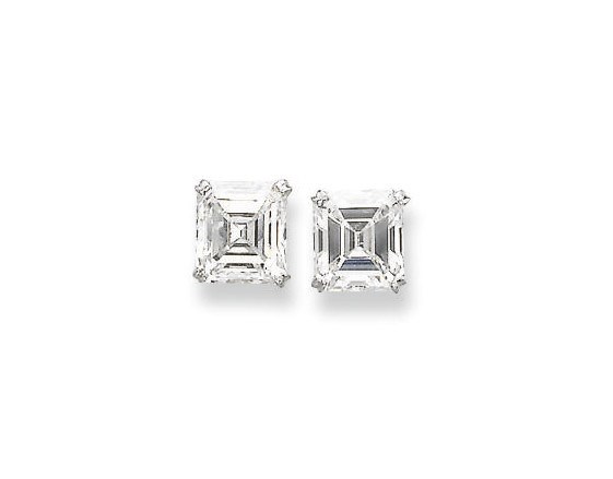 A PAIR OF DIAMOND EAR STUDS, BY GRAFF