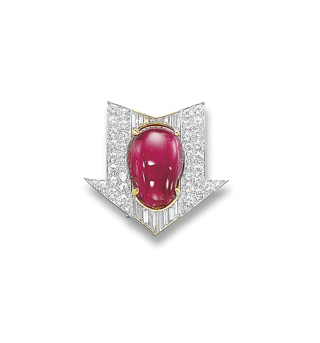 A STYLISH RUBY AND DIAMOND BROOCH, BY BULGARI