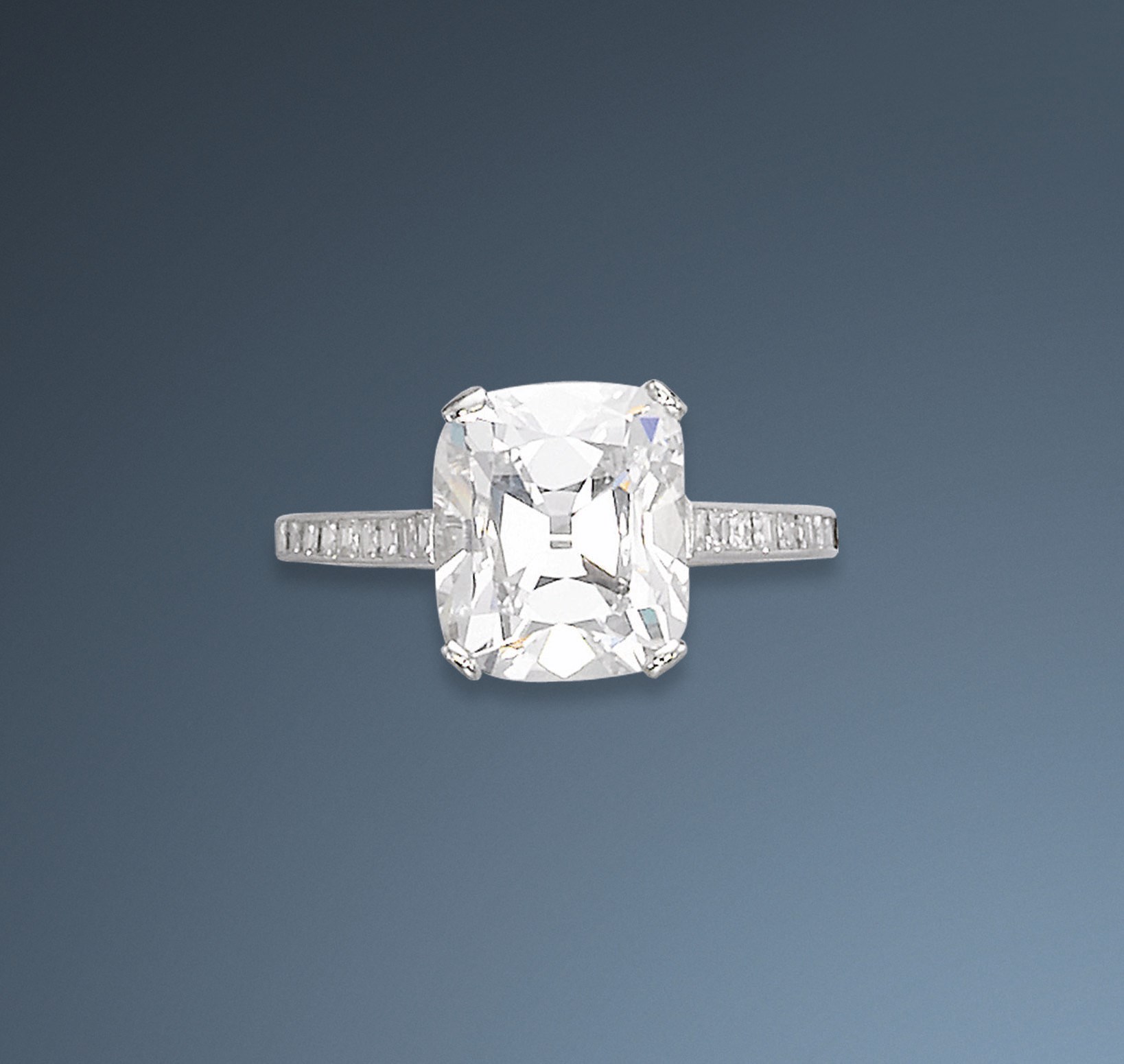 AN EXQUISITE DIAMOND RING, BY DAVID MORRIS