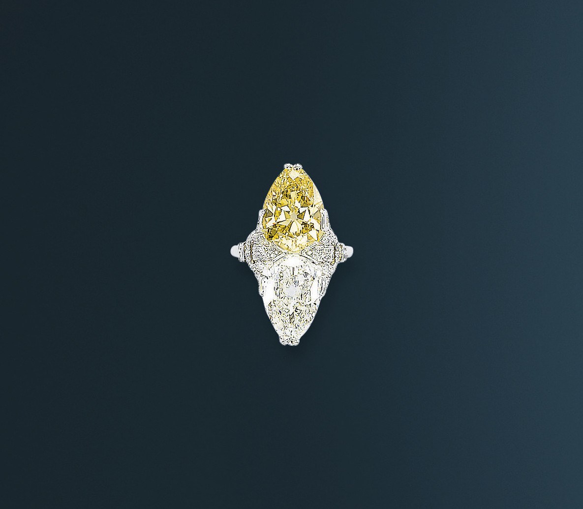 AN IMPORTANT COLOURED DIAMOND AND DIAMOND RING, BY BULGARI