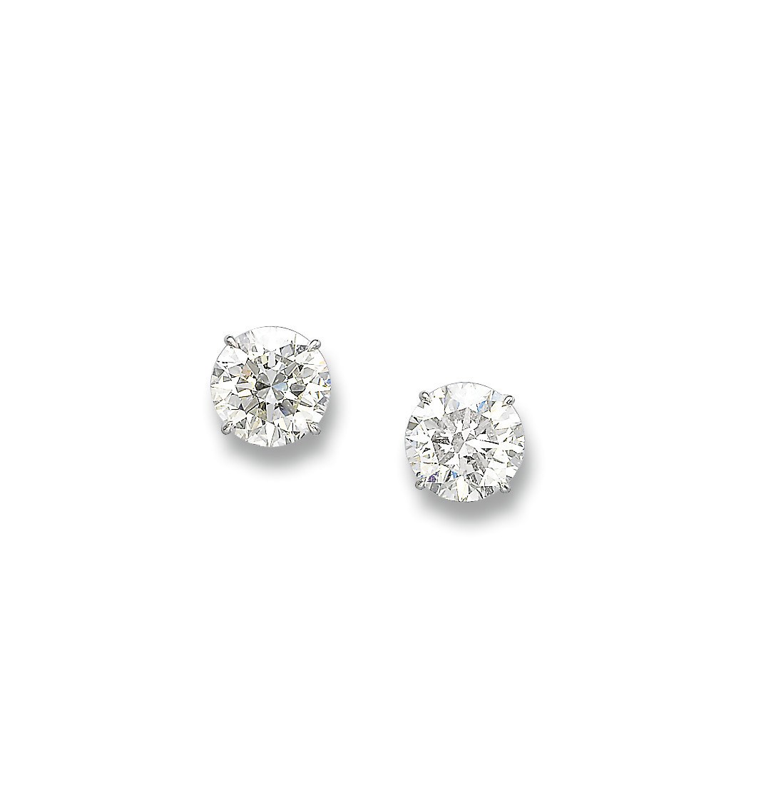 A PAIR OF FINE DIAMOND EAR STUDS